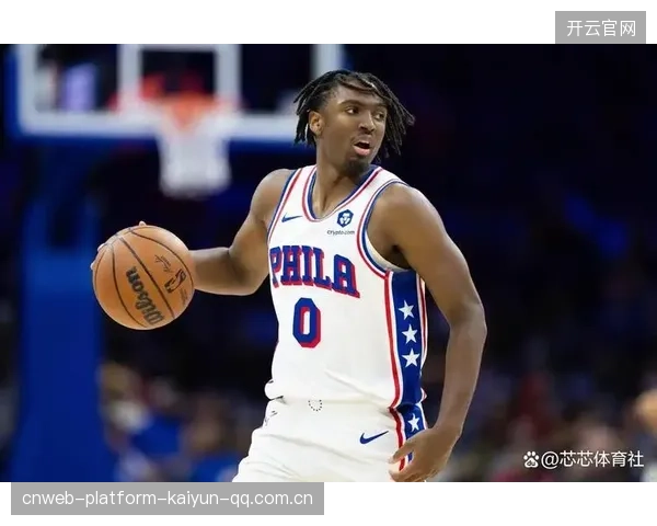 篮球新秀轰动选秀，全球球探争相碰头